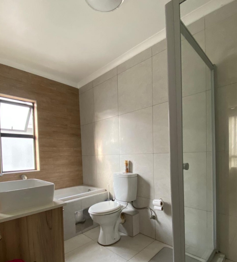 To Let 1 Bedroom Property for Rent in Modderfontein Gauteng