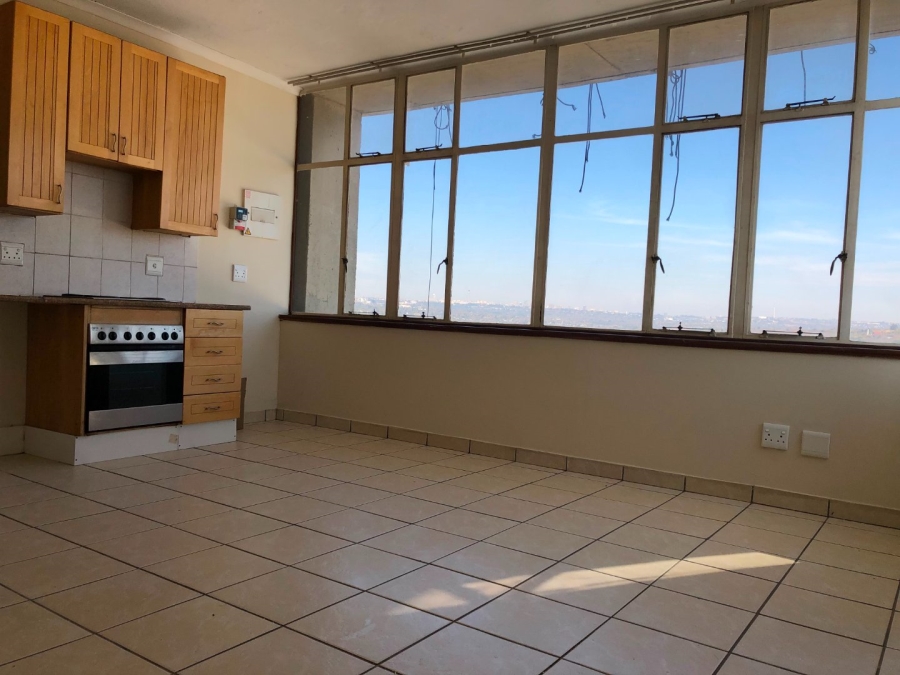 To Let 1 Bedroom Property for Rent in Randburg Central Gauteng
