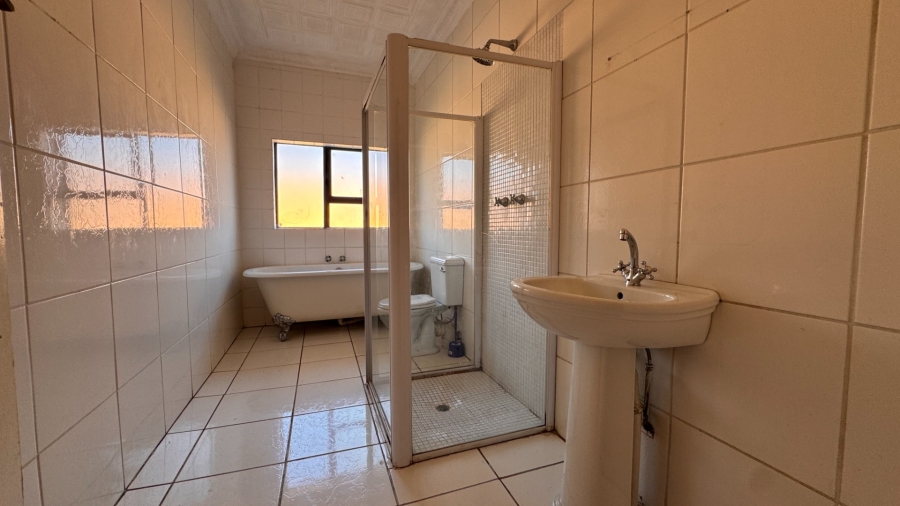3 Bedroom Property for Sale in Three Rivers Gauteng
