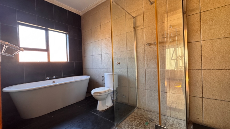3 Bedroom Property for Sale in Three Rivers Gauteng