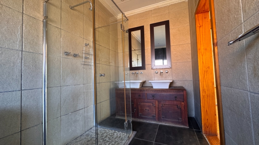 3 Bedroom Property for Sale in Three Rivers Gauteng