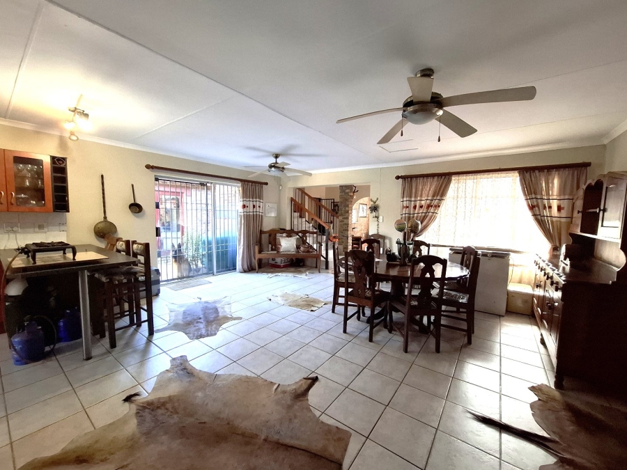3 Bedroom Property for Sale in Wierda Park Gauteng