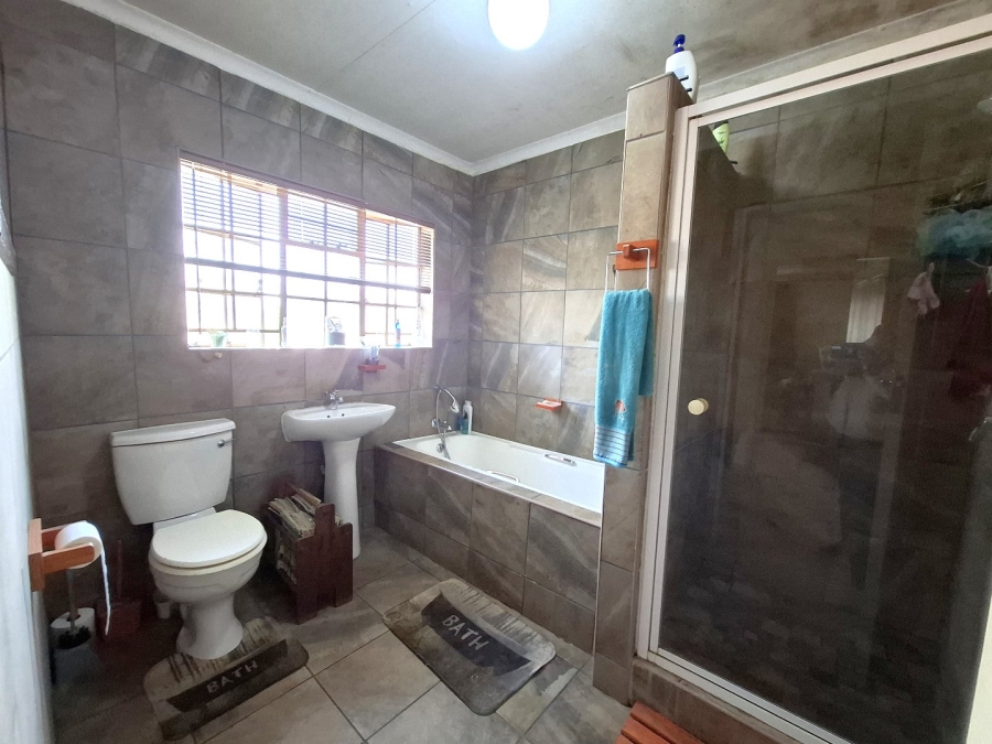 3 Bedroom Property for Sale in Wierda Park Gauteng