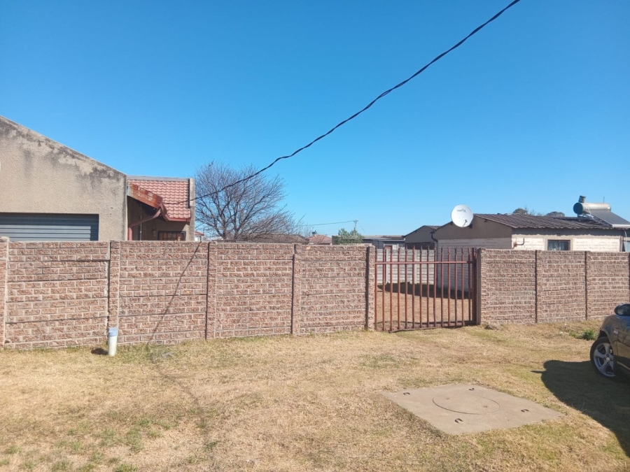 2 Bedroom Property for Sale in Buhle Park Gauteng
