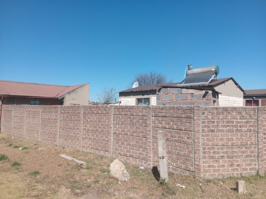 2 Bedroom Property for Sale in Buhle Park Gauteng