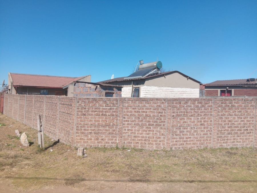 2 Bedroom Property for Sale in Buhle Park Gauteng