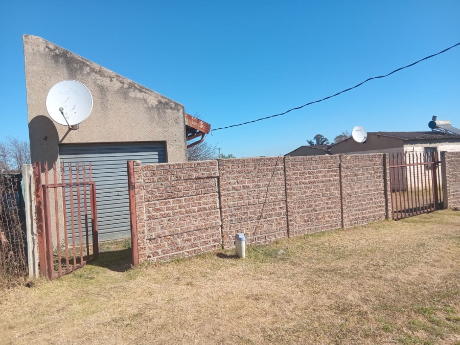 2 Bedroom Property for Sale in Buhle Park Gauteng