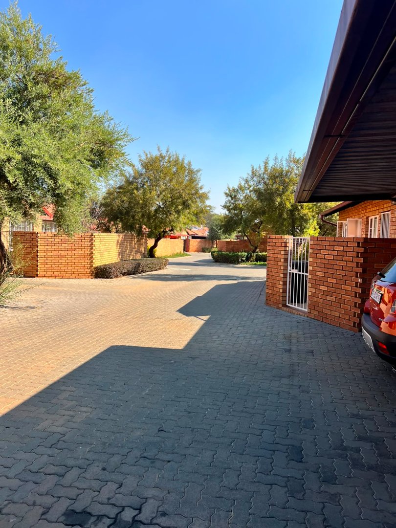 2 Bedroom Property for Sale in Equestria Gauteng