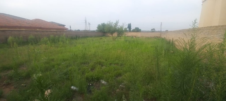 Commercial Property for Sale in Lenasia Ext 13 Gauteng