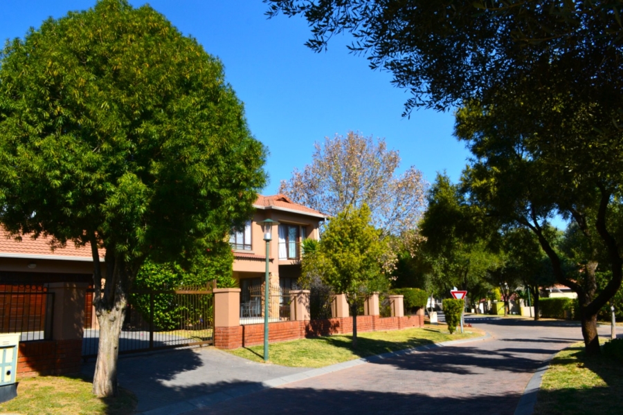 3 Bedroom Property for Sale in Montecello Estate Gauteng