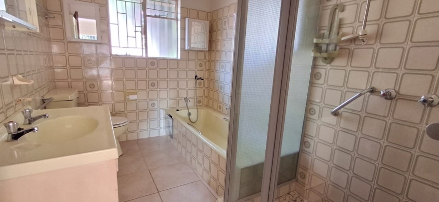 5 Bedroom Property for Sale in Florauna Gauteng