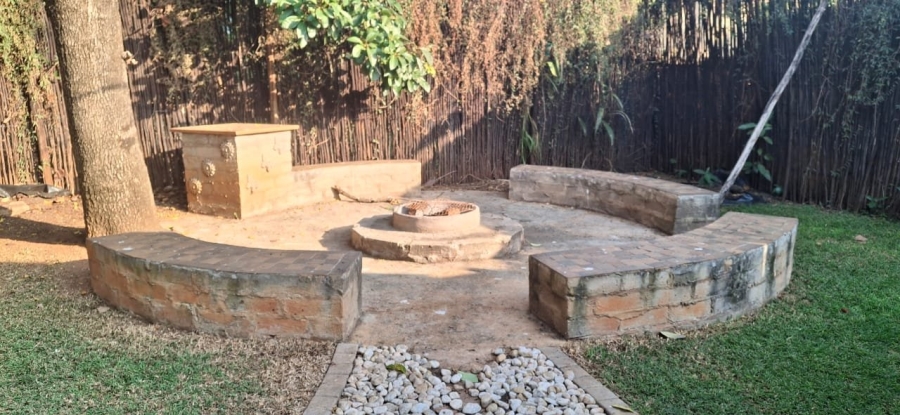 5 Bedroom Property for Sale in Florauna Gauteng