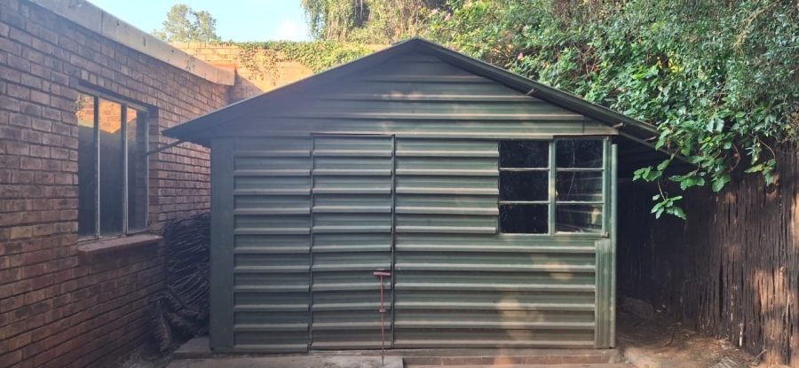 5 Bedroom Property for Sale in Florauna Gauteng