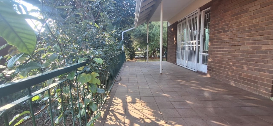 5 Bedroom Property for Sale in Florauna Gauteng