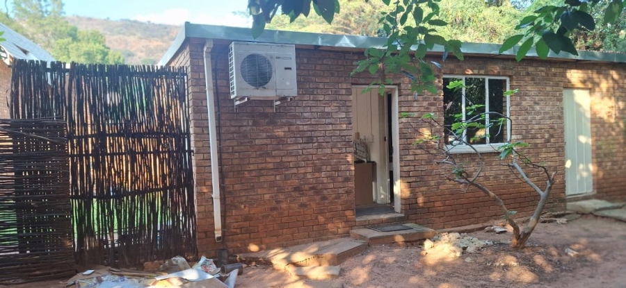 5 Bedroom Property for Sale in Florauna Gauteng