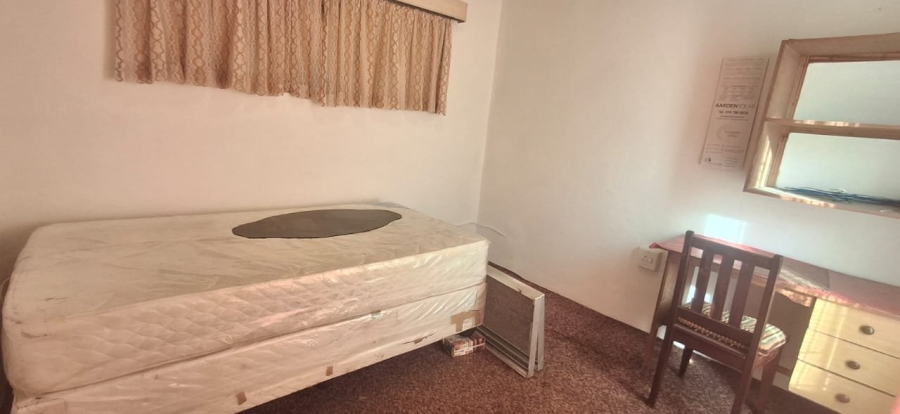 5 Bedroom Property for Sale in Florauna Gauteng