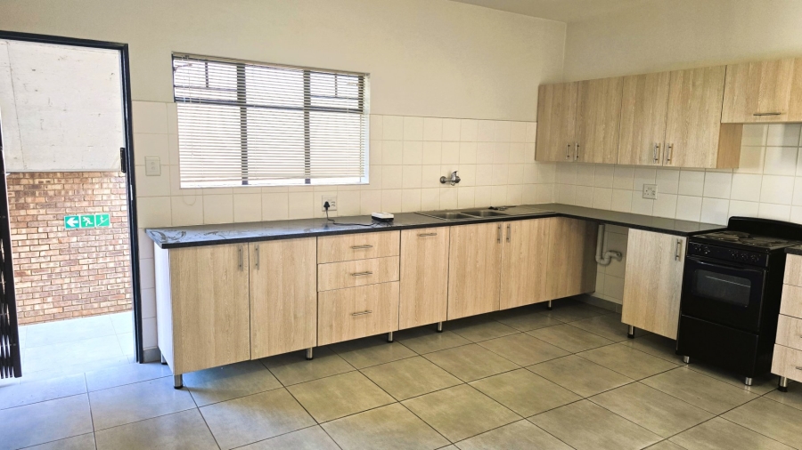 To Let 2 Bedroom Property for Rent in Lynnwood Gauteng