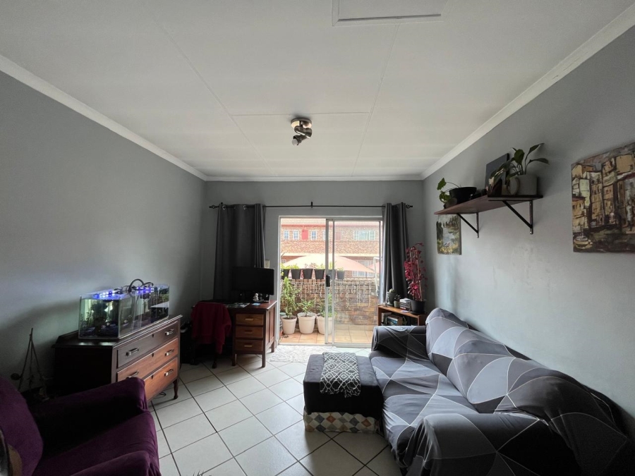 1 Bedroom Property for Sale in Highveld Gauteng