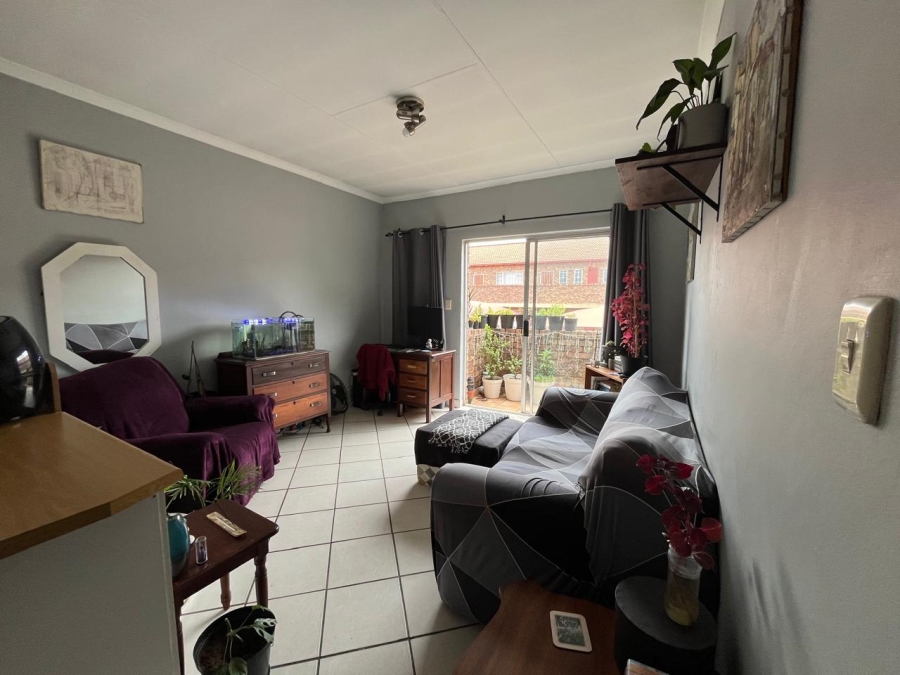 1 Bedroom Property for Sale in Highveld Gauteng