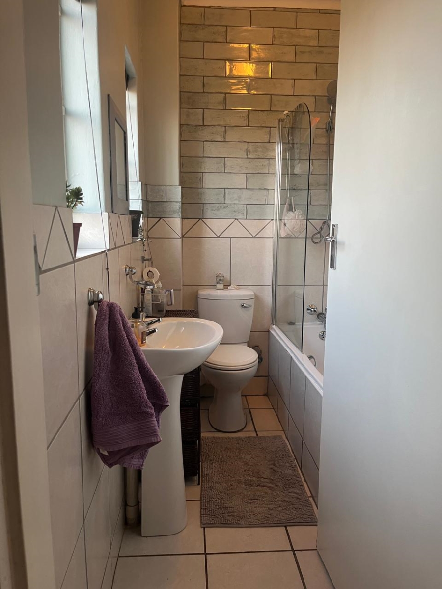 1 Bedroom Property for Sale in Highveld Gauteng