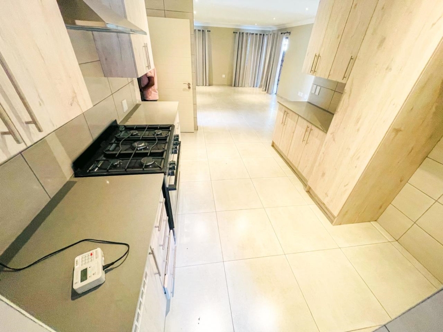 3 Bedroom Property for Sale in Brackenhurst Gauteng