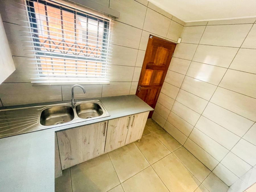 3 Bedroom Property for Sale in Brackenhurst Gauteng