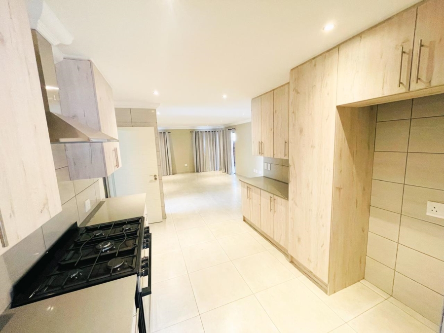 3 Bedroom Property for Sale in Brackenhurst Gauteng