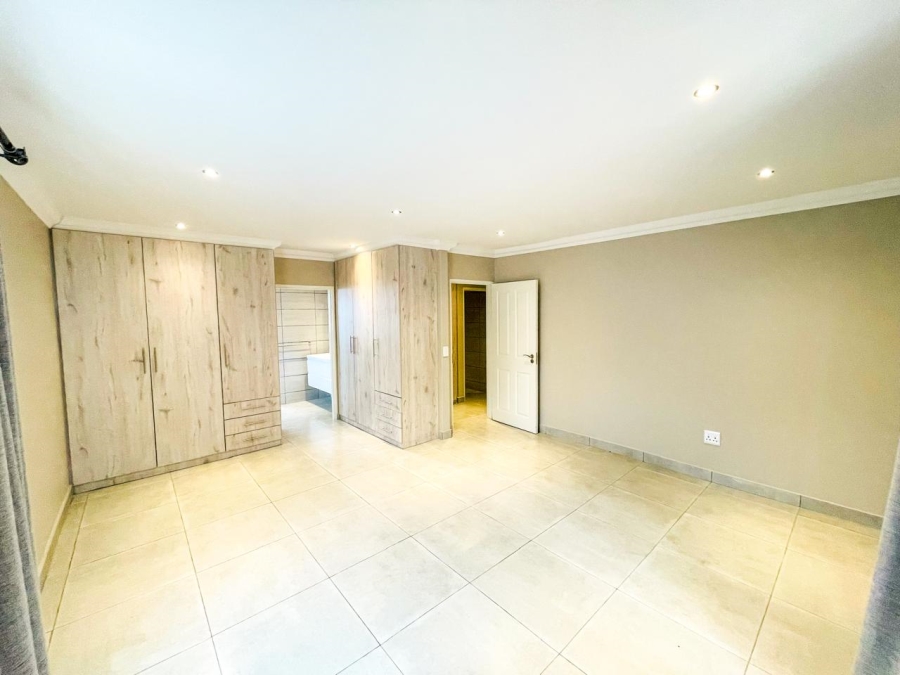 3 Bedroom Property for Sale in Brackenhurst Gauteng