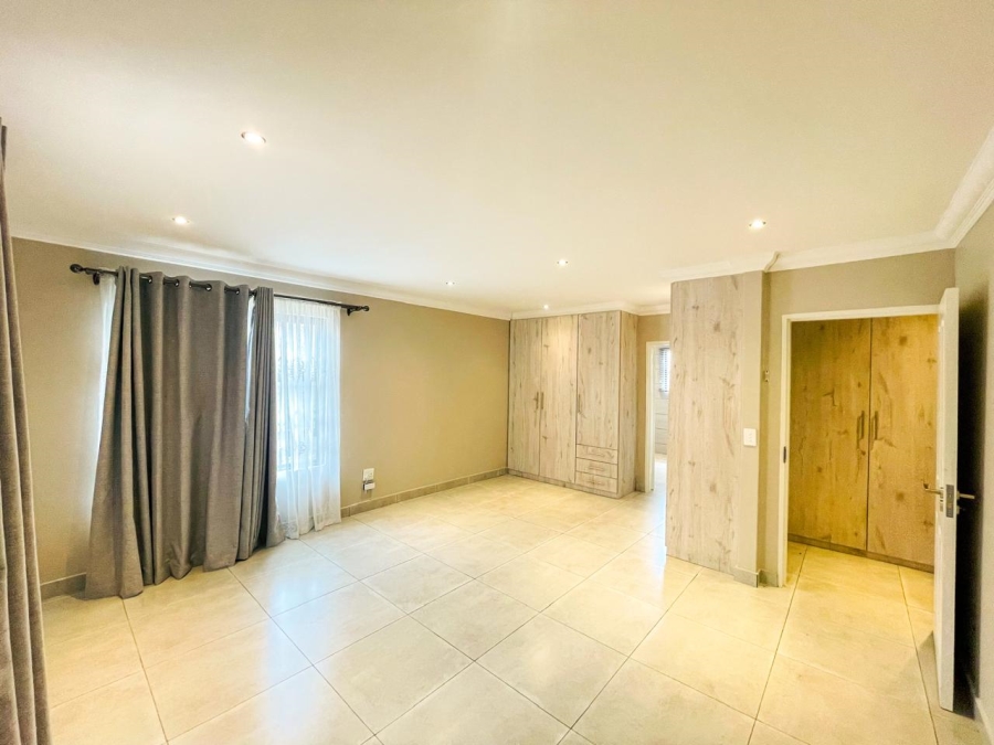 3 Bedroom Property for Sale in Brackenhurst Gauteng