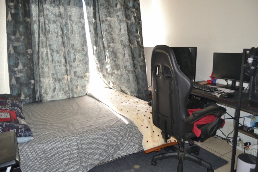 2 Bedroom Property for Sale in Eden Glen Gauteng
