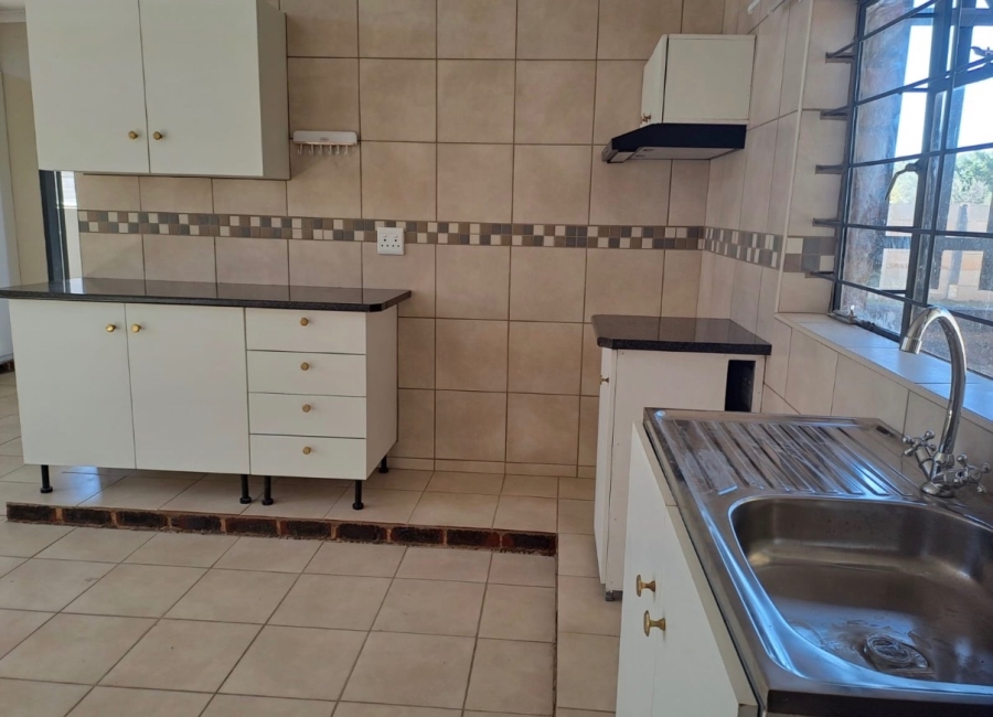 To Let  Bedroom Property for Rent in Lilyvale Gauteng
