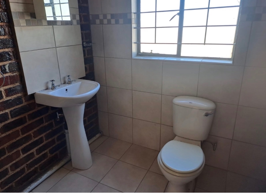 To Let  Bedroom Property for Rent in Lilyvale Gauteng