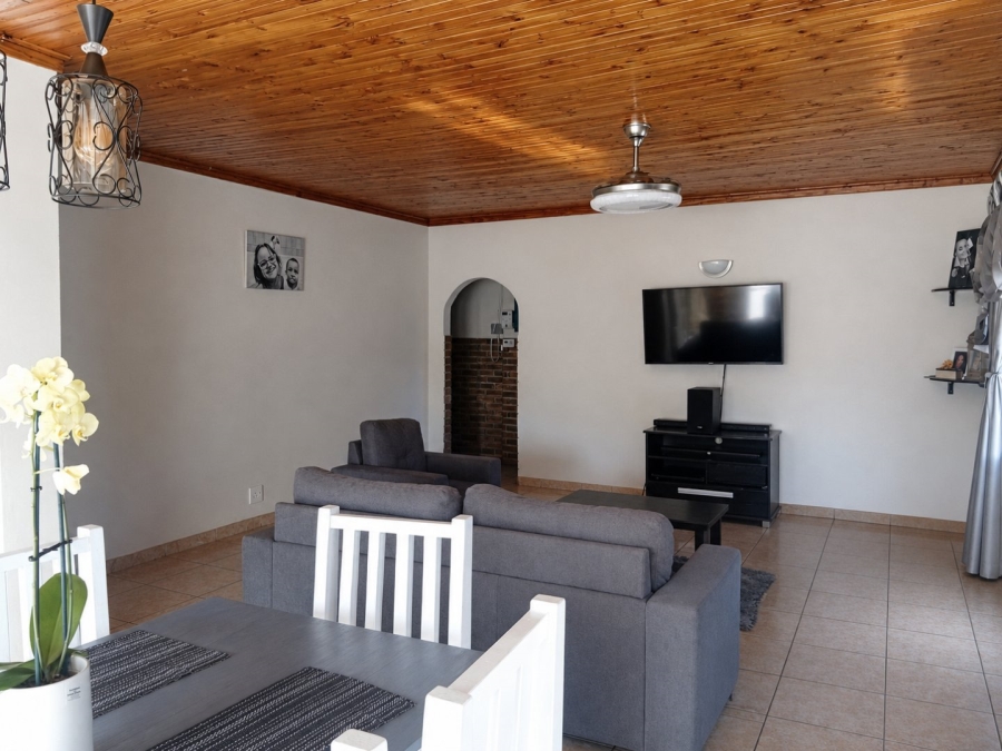 To Let 3 Bedroom Property for Rent in Witfield Gauteng