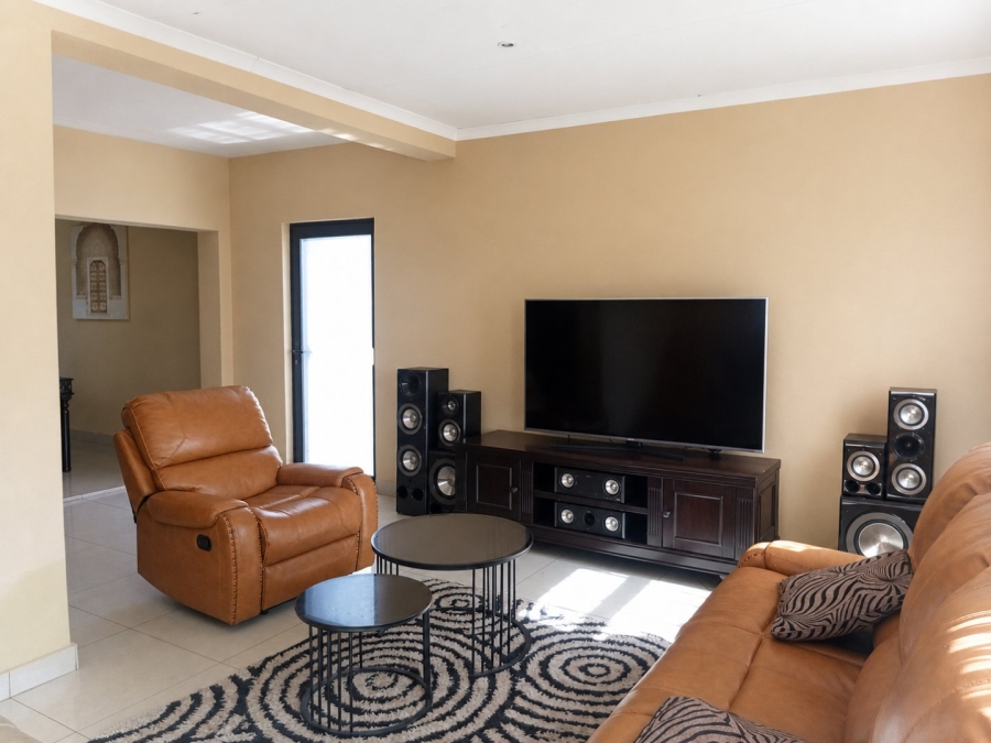 To Let 3 Bedroom Property for Rent in Lilianton Gauteng