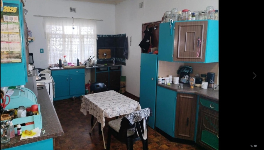  Bedroom Property for Sale in Mountain View Gauteng