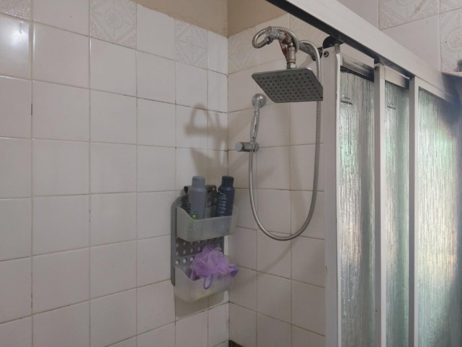  Bedroom Property for Sale in Mountain View Gauteng