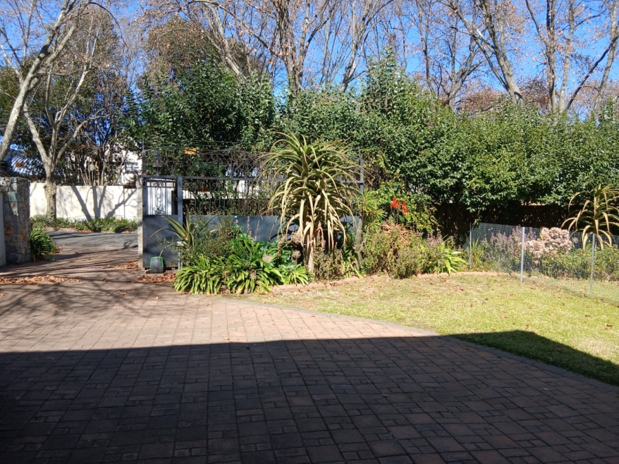 3 Bedroom Property for Sale in Saxonwold Gauteng