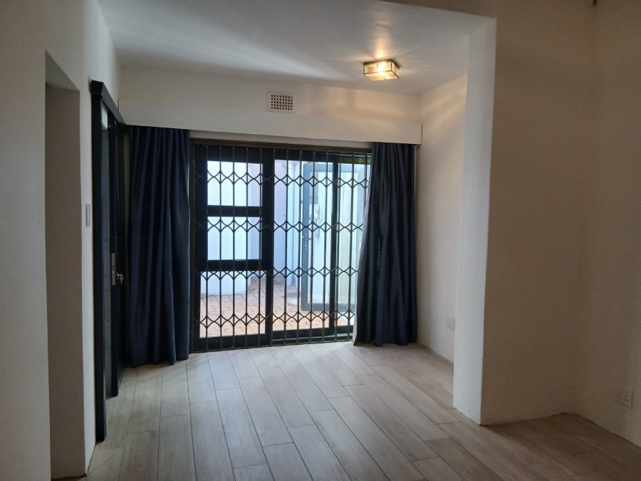 3 Bedroom Property for Sale in Saxonwold Gauteng
