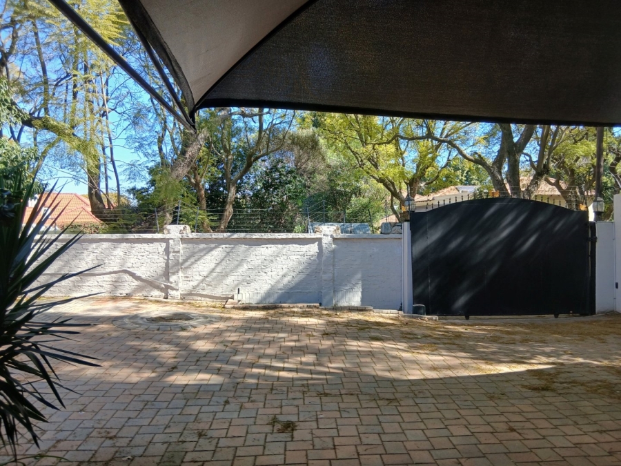 3 Bedroom Property for Sale in Saxonwold Gauteng