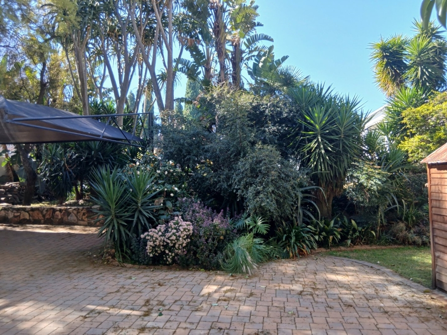 3 Bedroom Property for Sale in Saxonwold Gauteng