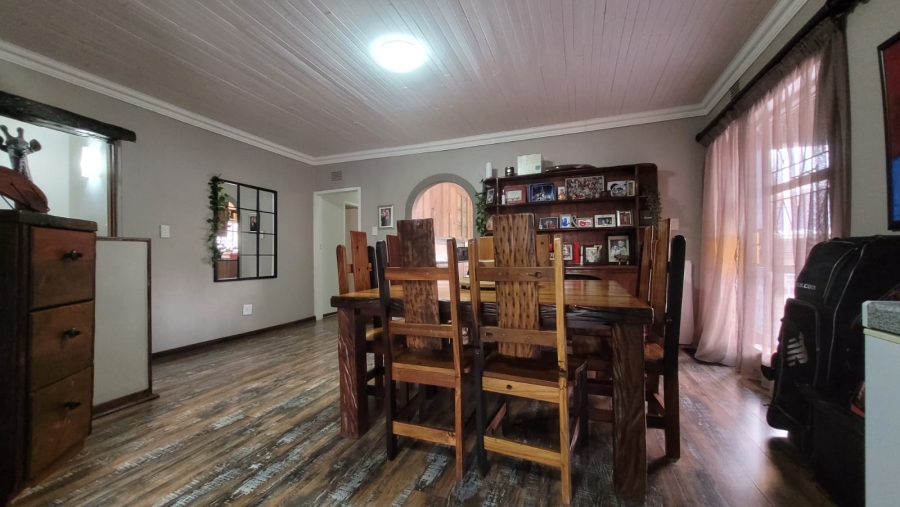 5 Bedroom Property for Sale in Three Rivers East Gauteng