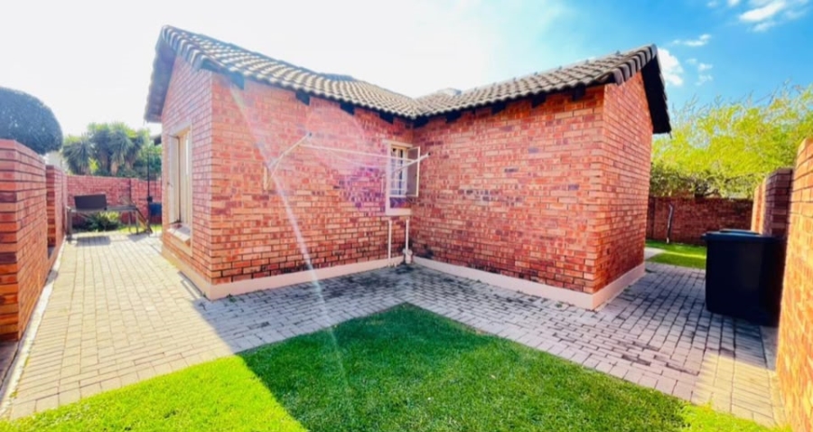 3 Bedroom Property for Sale in Heuwelsig Estate Gauteng