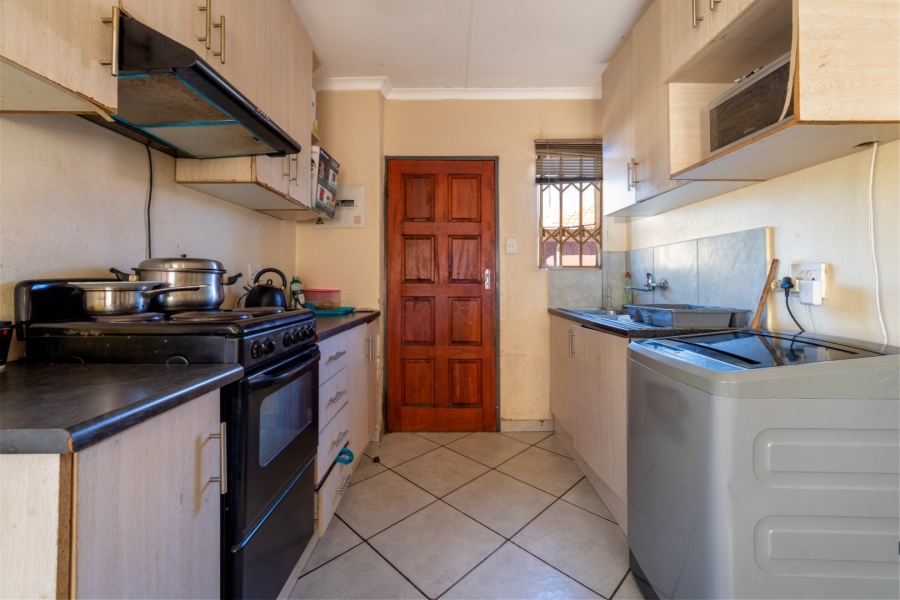 2 Bedroom Property for Sale in Witpoortjie Gauteng
