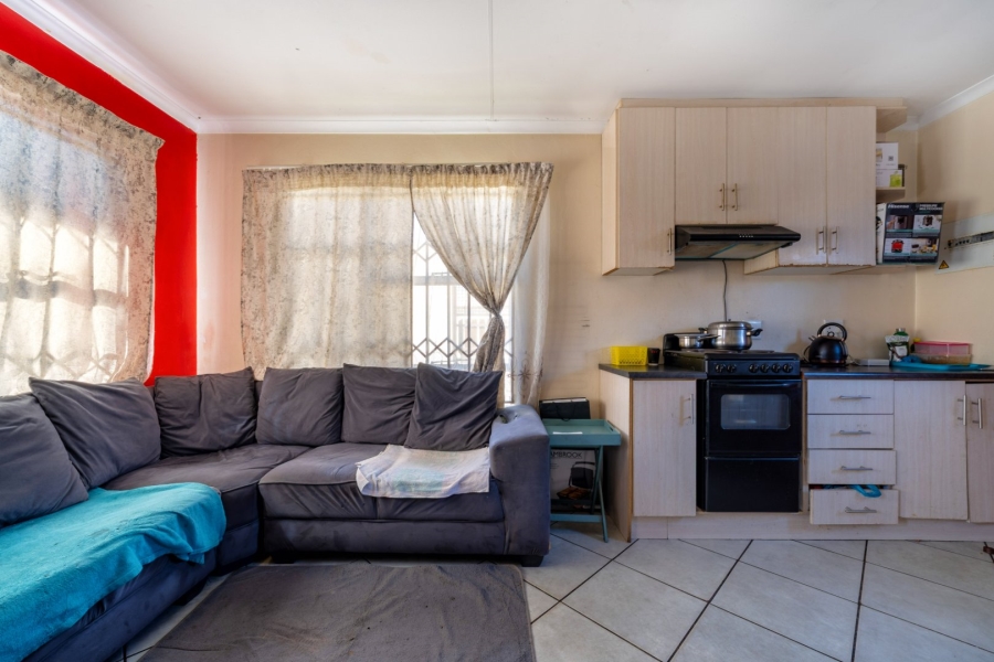 2 Bedroom Property for Sale in Witpoortjie Gauteng