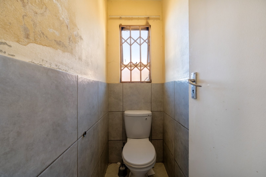 2 Bedroom Property for Sale in Witpoortjie Gauteng