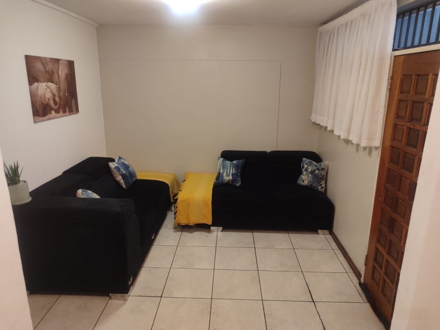 2 Bedroom Property for Sale in Gezina Gauteng