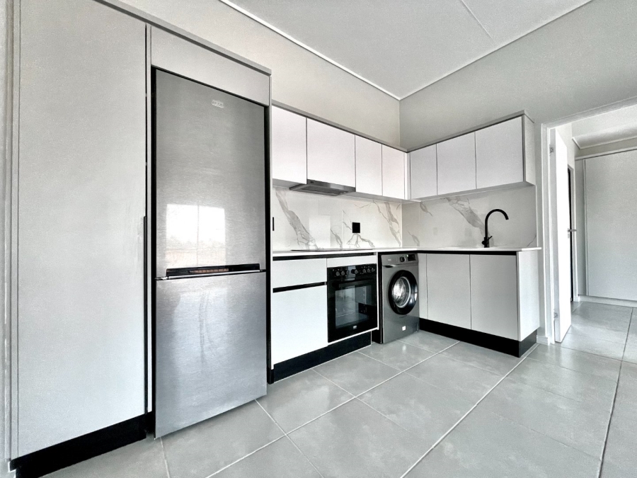 To Let 1 Bedroom Property for Rent in Waterfall Gauteng
