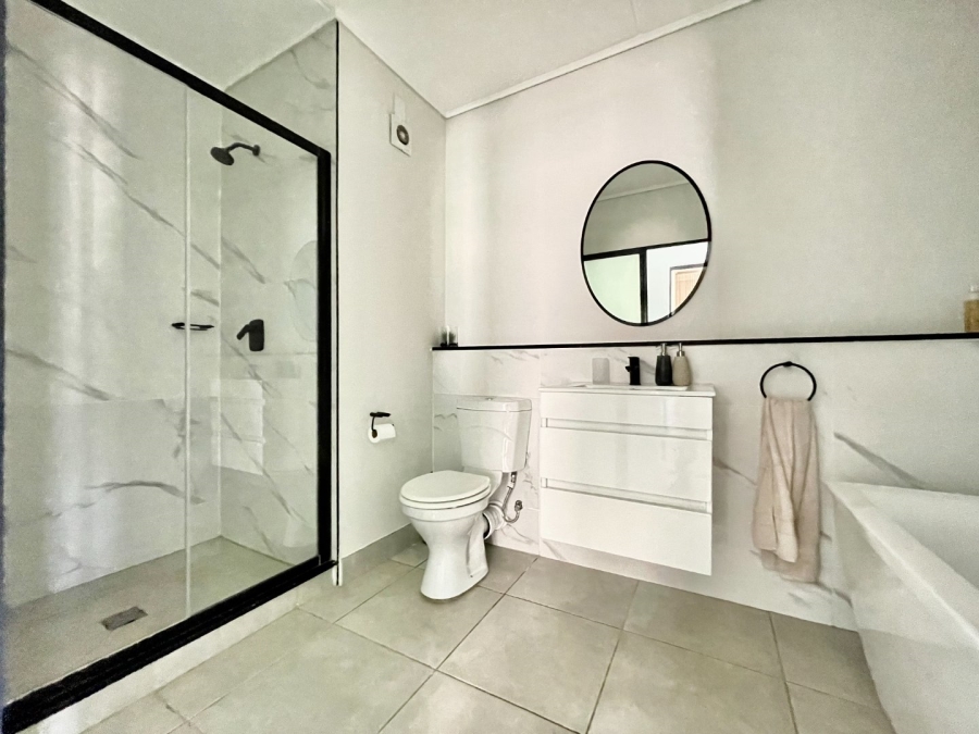 To Let  Bedroom Property for Rent in Waterfall Gauteng