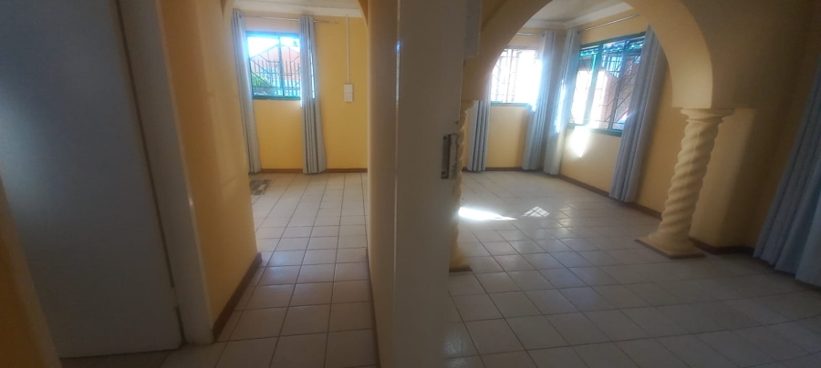 4 Bedroom Property for Sale in Lenasia South Gauteng