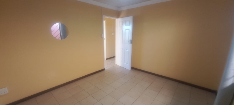 4 Bedroom Property for Sale in Lenasia South Gauteng